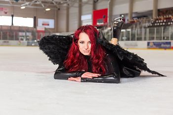 Black Swan on Ice