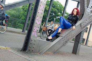 Crazy Outfits Blouse and Blue Leggings